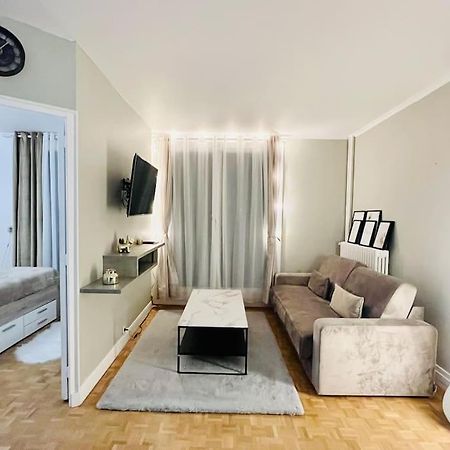 Proche Chateau De Versailles Avec Balcon Vu Sur Une Foret Et Parking Gratuit Pour 5 Personnes Maximum Eksteriør billede