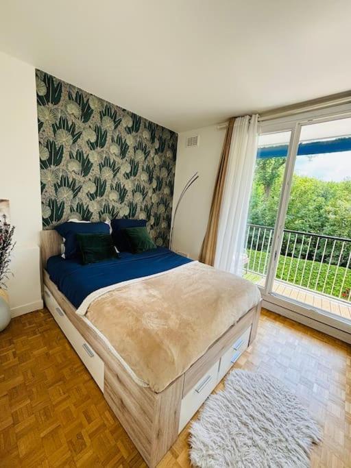 Proche Chateau De Versailles Avec Balcon Vu Sur Une Foret Et Parking Gratuit Pour 5 Personnes Maximum Eksteriør billede